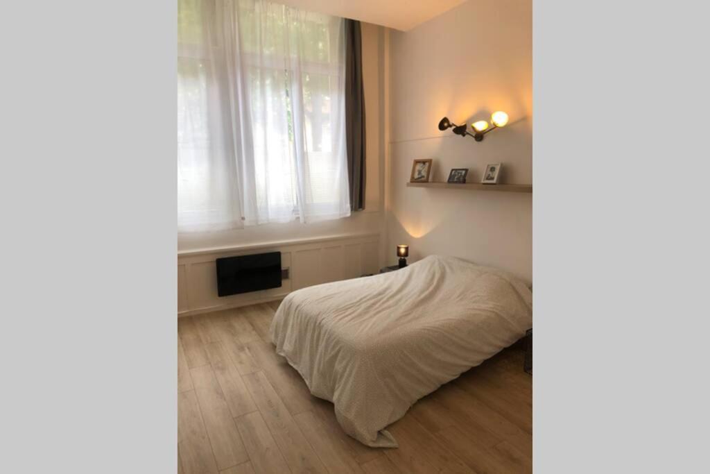Joli 2 Pieces En Centre , Gare A 50 Metres Apartment *